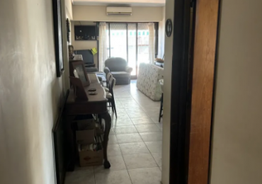 En Venta Depto de 4 amb al frente ,cochera y Baulera en Villa Crespo