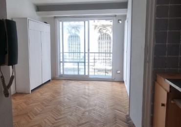 Alquiler monoambiente con balcon en Suipacha 800, San Nicolas